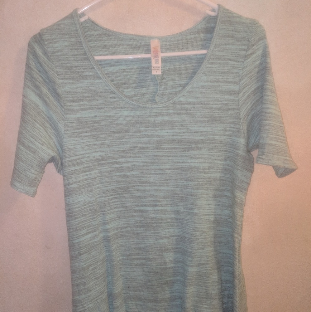Lularoe blue and grey size Large perfect T